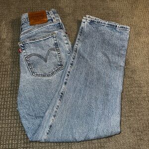 Levi's Women's Light Blue Jeans